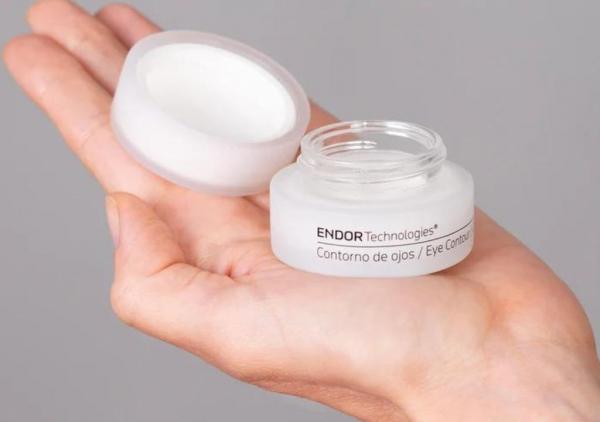 Illuminator Eye Contour